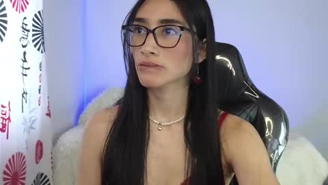 Snapshot of iris_cam_ chatting on 11-28-25, 04:20 iris online show from 11-28-25, 04:20