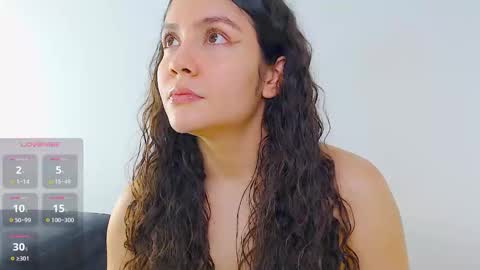 Snapshot of iris_caprice chatting on 10-03-25, 09:45 Instagram iris caprice online show from 10-03-25, 09:45