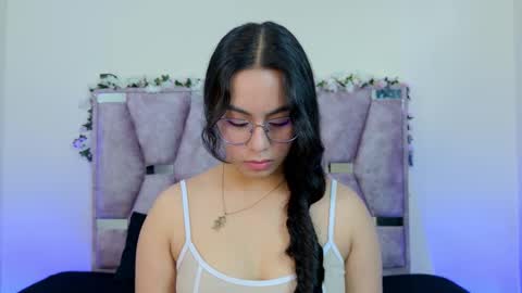 Snapshot of iris_mandarinne chatting on 11-02-25, 07:27 Iris online show from 11-02-25, 07:27