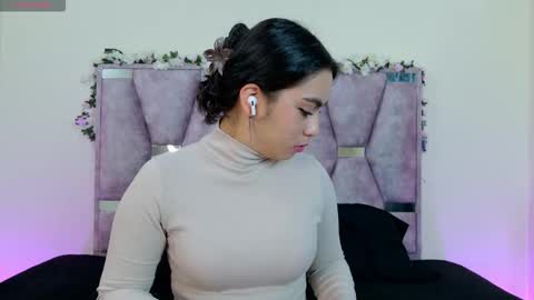 Snapshot of iris_mandarinne chatting on 11-08-25, 06:40 Iris online show from 11-08-25, 06:40