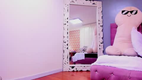 Iris online show from 01-14-25, 01:28