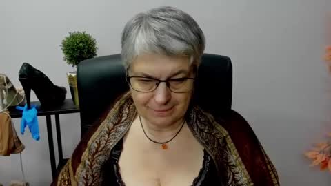 I R I S online show from 01-03-25, 01:14