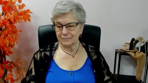 I R I S online show from 09-26-25, 07:34