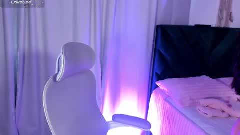 Iris Moira  online show from 02-05-26, 12:21