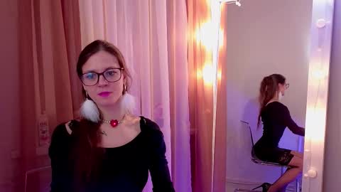 Snapshot of iriss_miller chatting on 01-27-25, 09:33 Im your queen Iriss online show from 01-27-25, 09:33