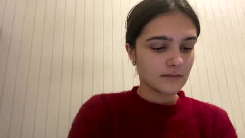 irisss31 online show from 12-18-24, 09:08