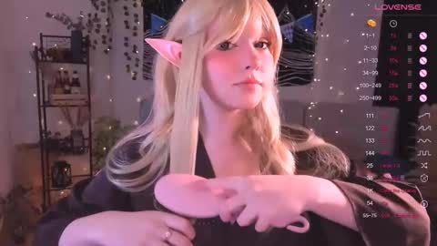 Snapshot of irma_bell chatting on 10-15-25, 11:27 Irma online show from 10-15-25, 11:27