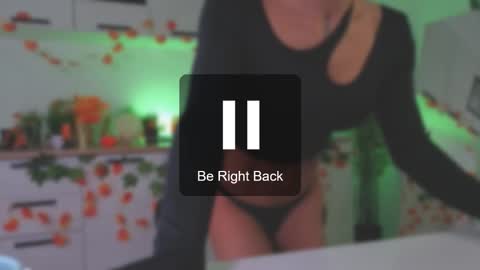 Snapshot of irma_dust chatting on 10-17-25, 07:44 IRMA FOLLOW ME online show from 10-17-25, 07:44