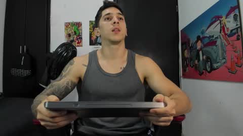 Snapshot of ironflex1 chatting on 10-09-25, 04:27 Jake online show from 10-09-25, 04:27