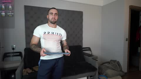 Snapshot of ironhulk22 chatting on 11-10-25, 03:11 ironhulk22 online show from 11-10-25, 03:11