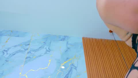 Sandy  online show from 11-20-25, 12:16