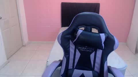 Snapshot of isa393887 chatting on 02-21-26, 10:44 isa393887 online show from 02-21-26, 10:44