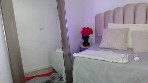 isa_bigass online show from 11-02-25, 05:32