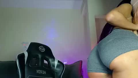 Snapshot of isa_hotwife chatting on 03-01-26, 02:30 isa_hotwife online show from 03-01-26, 02:30