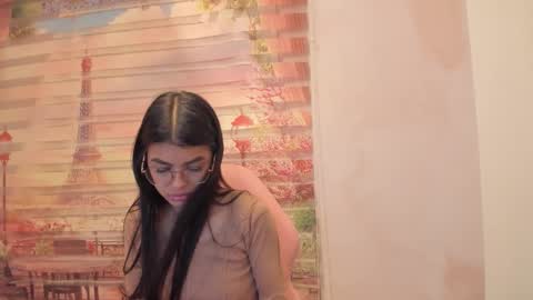 Snapshot of isa_little4u chatting on 10-10-25, 10:25 online show from 10-10-25, 10:25