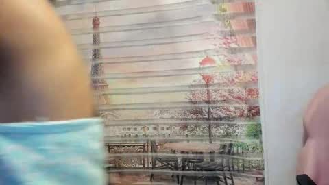 Snapshot of isa_little4u chatting on 10-12-25, 10:25 online show from 10-12-25, 10:25