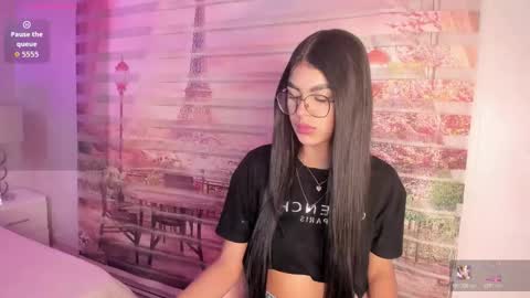 Snapshot of isa_little4u chatting on 10-25-25, 03:47 online show from 10-25-25, 03:47