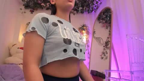 Isabella        online show from 02-04-26, 11:42