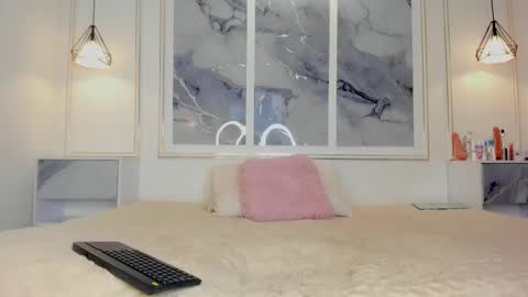 Snapshot of isaa__sweet chatting on 11-30-25, 01:15 Isaa online show from 11-30-25, 01:15