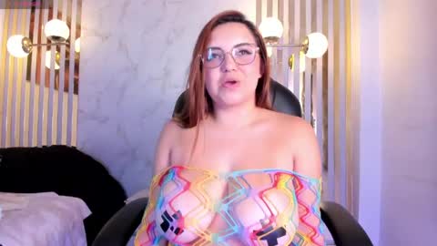 Isa online show from 04-14-26, 07:42