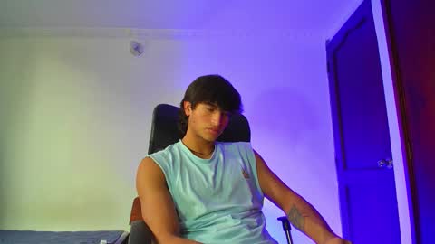 Snapshot of isaac__efx chatting on 09-30-25, 05:51 isaac online show from 09-30-25, 05:51