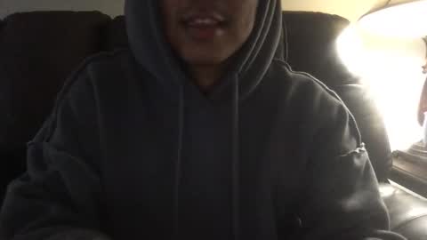 isaac_akamu online show from 11-20-25, 12:22