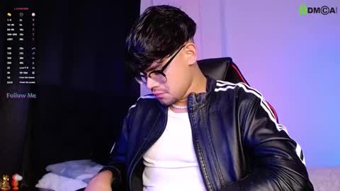 Isaac Saenz. online show from 10-15-25, 01:06