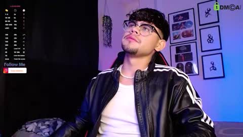 Isaac Saenz. online show from 11-18-25, 10:36