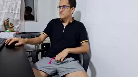 Isaac online show from 11-13-25, 05:50