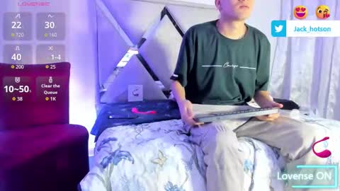 Isaac online show from 12-19-25, 01:01