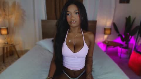 Snapshot of isaacoleman chatting on 02-25-26, 08:51 Isaa Coleman online show from 02-25-26, 08:51