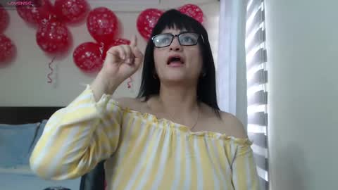 Isabeel Sofia online show from 02-11-25, 08:42