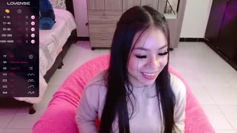 Snapshot of isabeella_24 chatting on 03-02-25, 07:56 Isabella  online show from 03-02-25, 07:56