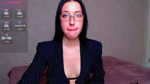 Bella online show from 09-27-25, 08:36