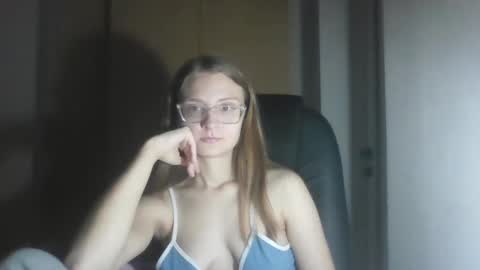 isabel_loveee online show from 11-07-25, 08:42