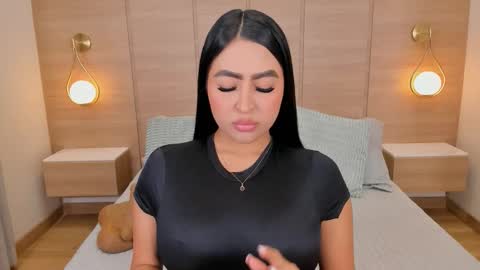 Snapshot of isabel_millher chatting on 11-13-25, 03:38 Isa online show from 11-13-25, 03:38