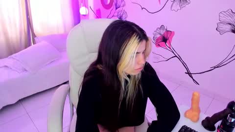 isabela_fiorelli online show from 11-13-25, 02:16