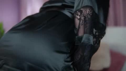  Isabel  online show from 11-28-25, 08:00