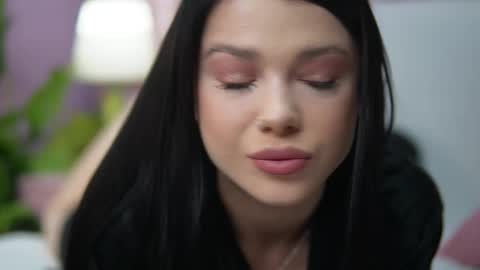  Isabel  online show from 12-04-25, 06:38