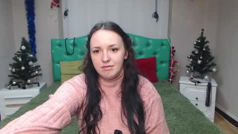 IsabelBlackberry online show from 12-29-24, 12:45