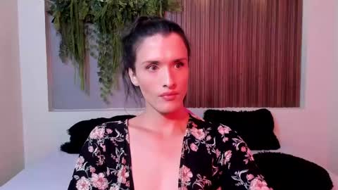 IsabelFernandez online show from 09-26-25, 06:50