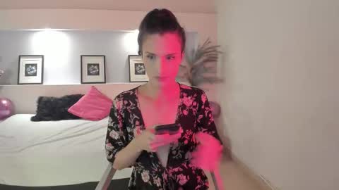 IsabelFernandez online show from 09-29-25, 05:01