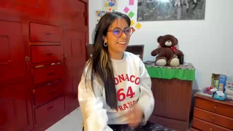 Snapshot of isabella22_1 chatting on 01-15-25, 02:38 Isabella22 1 online show from 01-15-25, 02:38