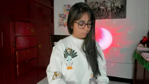 Snapshot of isabella22_1 chatting on 02-11-25, 11:43 Isabella22 1 online show from 02-11-25, 11:43