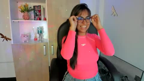 Snapshot of isabella22_1 chatting on 02-19-25, 12:11 Isabella22 1 online show from 02-19-25, 12:11