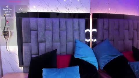 Isabella Arias online show from 01-29-25, 02:21