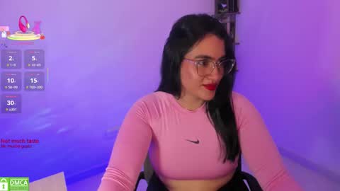 Snapshot of isabella_aristi03 chatting on 10-21-25, 02:40 isabella_aristi03 online show from 10-21-25, 02:40