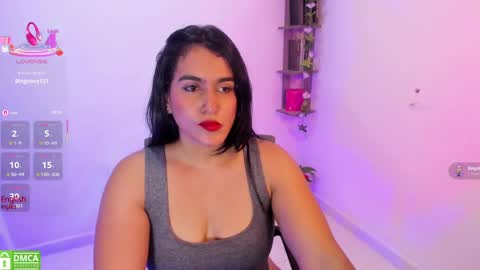 Snapshot of isabella_aristi03 chatting on 10-30-25, 03:41 isabella_aristi03 online show from 10-30-25, 03:41
