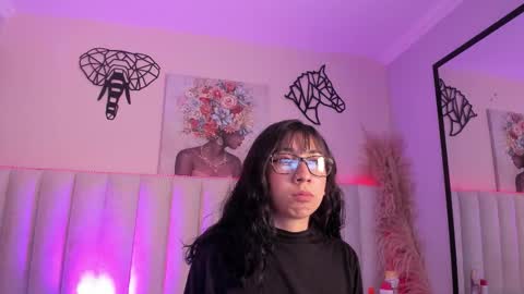 isabella_crofts online show from 11-19-25, 03:06