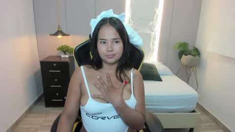 Isabel florez online show from 01-03-25, 07:18